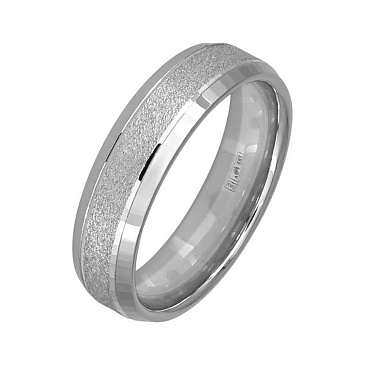 Обручальное кольцо из белого золота с гранями и матированием 210-000-883